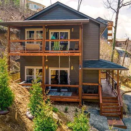 Villa Mins To Gburg Sleeps 8 Hot Tub Arcade Area Pool Gatlinburg Exterior foto