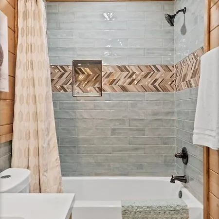 Villa Mins To Gburg Sleeps 8 Hot Tub Arcade Area Pool Gatlinburg Exterior foto